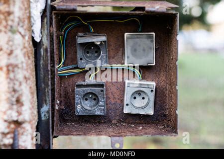 Old Style Fuse Box Circuit Breakers