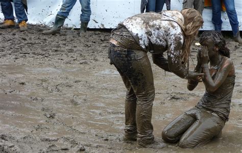 Ladys Mud Wrestling Damen Schlammcatchen Am Oasg Flickr