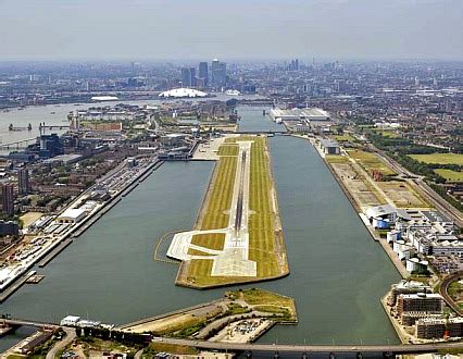 Hotels in London City Airport, London | Accommodation in London City