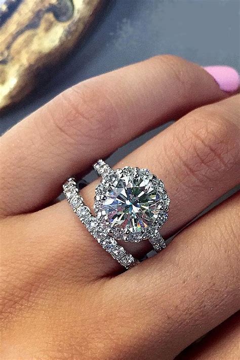 The matching bridal set is meant to represent the joining of the couple in matrimony. 24 Excellent Wedding Ring Sets For Beautiful Women | Oh So ...
