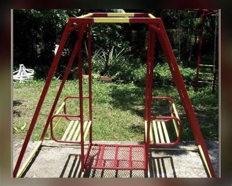 metal wood plastic green glider swing rocker double tandem face to face