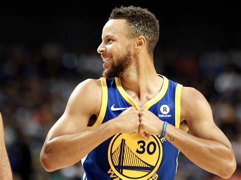 Nba 2017 18 Stephen Curry Tops The List Of Highest Paid Players