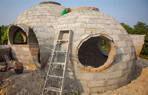 Steves Ingenious Dome Home Home In The Earth