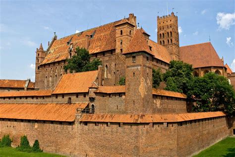 Malbork Castle In Poland One Of The Biggest Castles In The World