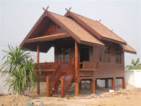 Eine der ersten fragen, die sie sich stellen müssen, ist ob sie ein haus kaufen möchten, das bereits fertiggestellt ist oder ob sie einen neubau. ThaiLanna Home, buy your own (TEAK-wooden) house in Thailand!