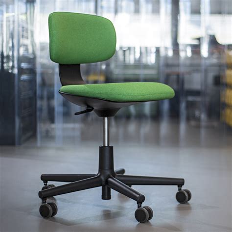 Just like allstar, rookie is an excellent seating. Vitra Rookie Office Chair
