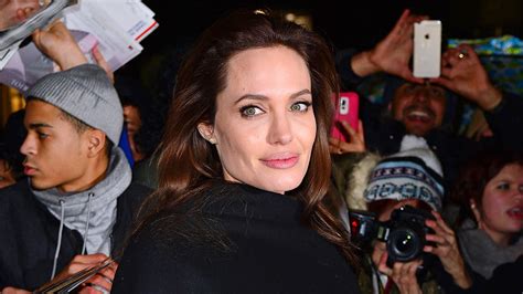 Angelina Jolie To Miss ‘unbroken Premiere Due To Chicken Pox