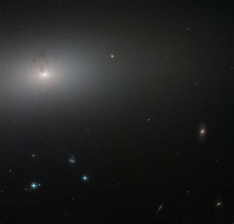 Hubble Image Of The Week Elliptical Galaxy Ngc 2768