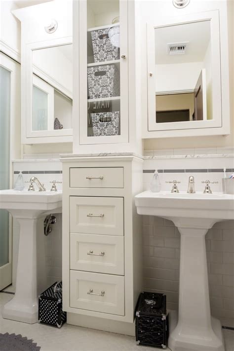 Double Pedestal Sinks With Storage Drawers In Between Renovate Your