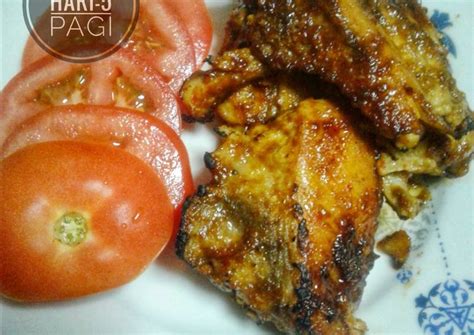 Jika kamu sedang mencari ayam. Resep Ayam bakar taliwang with sambal tomat terasi (Diet ...