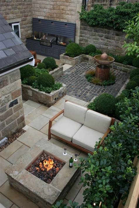 Urban Courtyard For Entertaining By Bestall And Co Landscape Design Ltd