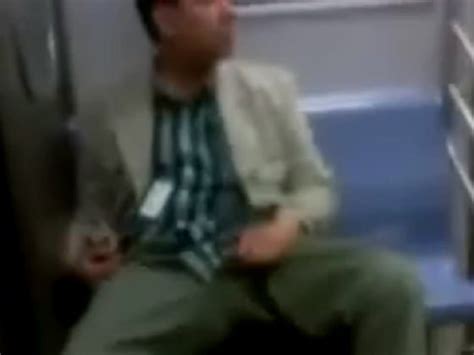 Video Subway Rider Films Jerk Masturbating Mta Worker Does Nothing