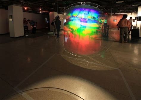 New Hologram Center Opens In New York Holography Hologram