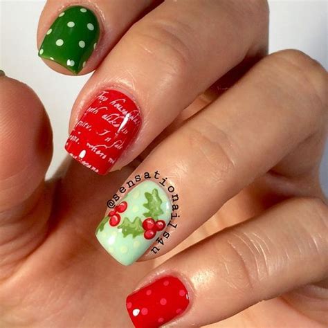 55 Gorgeous Christmas Nails With Mistletoe To Celebrate Holiday Style