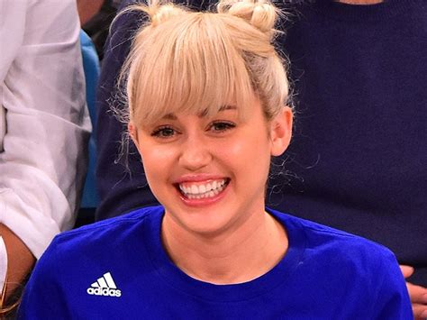 Miley Cyrus Nailed An Insanely Hard Yoga Pose In This Inspiring