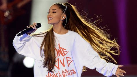 Ariana Grande Confirms Shes Working On New Music With Studio Pic ‘why