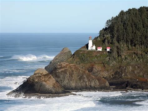 10 Best Lighthouses Around The Usa Lighthouse Beautiful Lighthouse