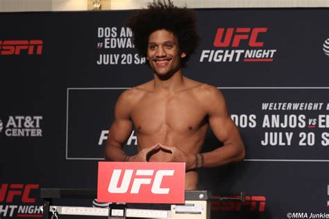 Alex Caceres Ufc On Espn 4 Official Weigh Ins Mma Junkie