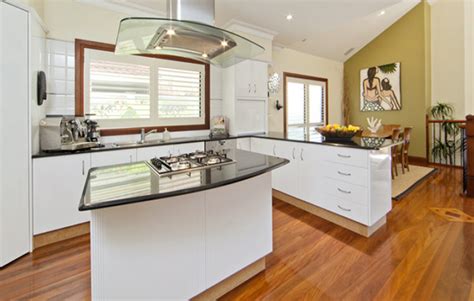 When it comes to renovating a home, everyone can agree that the kitchen is one of the most important places to begin, but it can also be one of the most expensive rooms to decorate. How to budget for your renovation - realestate.com.au