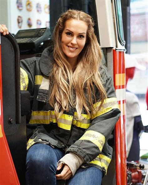 Feuerwehrfrau Narten86 Bei Der New Yorker Feuerwehr Fdny Firefighter School Firefighter