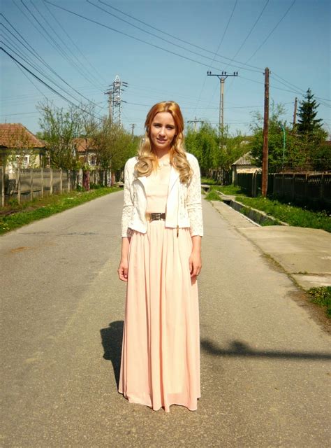 Check spelling or type a new query. Ebony Vintage: OOTD: Maxi dress & Cardigan dantelat