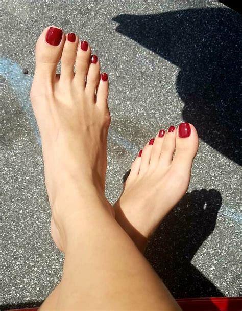 Nice Toes Pretty Toes Feet Soles Womens Feet Red Toenails Cute Toe Nails Foot Arches