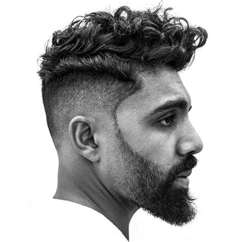 Many men find it difficult to find the best hairstyle or haircut that suits them. Latest 2018 Best Fade Haircuts - Men's Hairstyle Swag