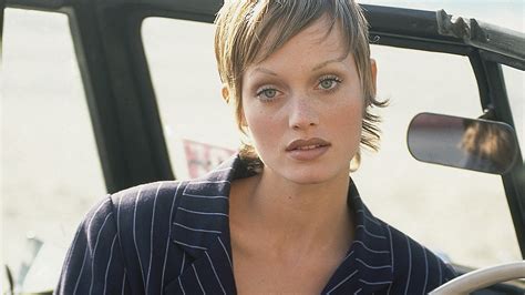 Watch Amber Valletta The Original Waif Throwback Thursdays With Tim