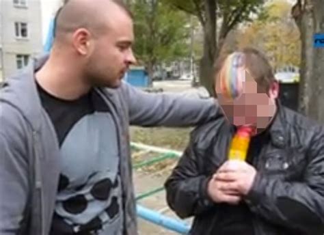 Folter Videos Russische Neonazis Quälen Schwule Der Spiegel