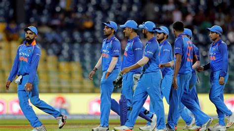 These topics can only be discussed to describe how they impact posts related to cricket only. Indian Cricket Team During Field Photo | HD Wallpapers