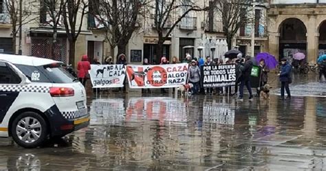 Estrepitoso Fracaso De Las Manifestaciones Contra La Caza En Toda Espa A