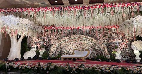 Stunning Marriage Stage Decoration Ideas For Destination Weddings