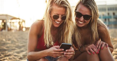 Why You Should Avoid Posting On Social Media While Youre On Holiday