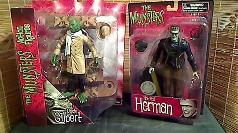 Diamond Select Munsters Uncle Gilbert And Hot Rod Herman Review Youtube