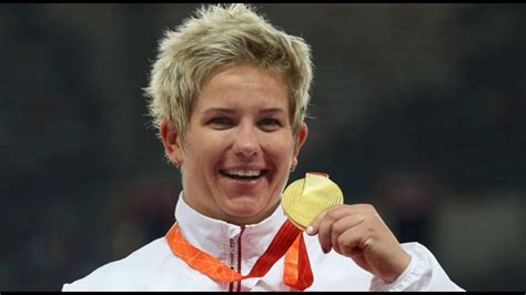 Rzuciła o dziesięć metrów bliżej niż wynosi jej własny rekord świata. Rio 2016 - Anita Włodarczyk New WORLD Record [82.29m ...