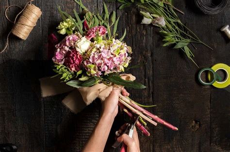 Which is the best online flower shop in singapore? Quality Flower Delivery from Florist Online Singapore ...