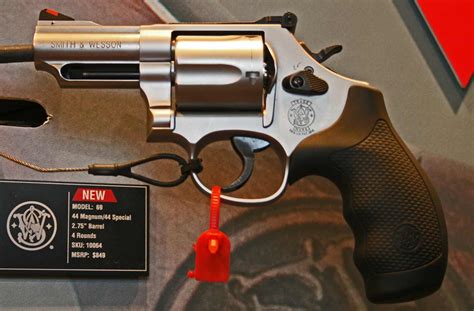 Smith Wesson Model 69 Combat Magnum 44 Mag Double Act