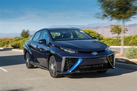Toyota Wants Mirai Fuel Cell Car To Become Next Prius The News Wheel