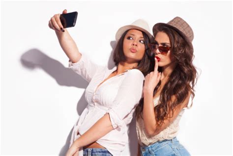 Etude Les Selfies Addicts Sont Ils Rivaux Influenth