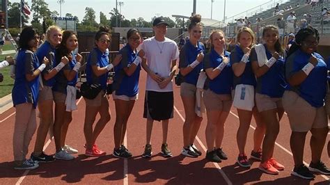 Klein Students Honor Teenager Fighting Leukemia At Football Game