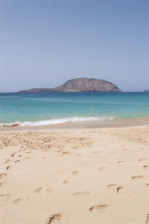 La Graciosa Beach Playa De Las Conchas Volcanic Landscape Paradise Relaxing Relaxing