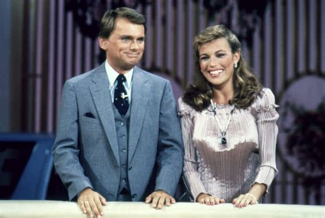 pat sajak vanna white continue hosting wheel of fortune