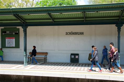 The nearest airport is baden airpark airport, 8.1 miles from the property. WIEN, ÖSTERREICH - 30. April 2017: Passagiere, Die Auf ...