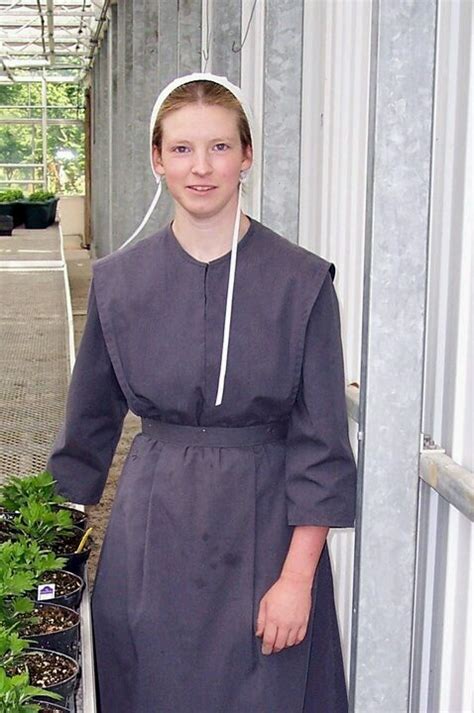 Amish Women Pictures Image Search Results In Amish Clothing