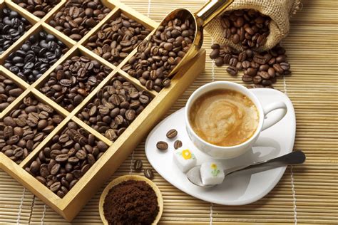 If you find yourself in the middle of rainy, chilly spell. Tour del café por el barrio La Candelaria de Bogotá