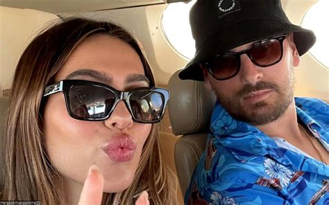 Amelia Hamlin Gets Teary Eyed Over Luxurious Diamond T From Scott Disick For Her 20th