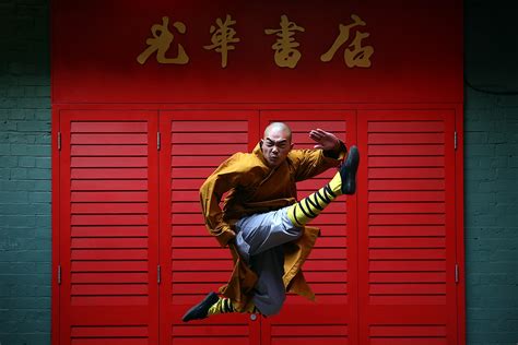 Shaolin Monks Show Off Skills In London