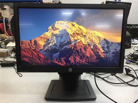 Monitor Hp Compaq L2206tm Appears To Function