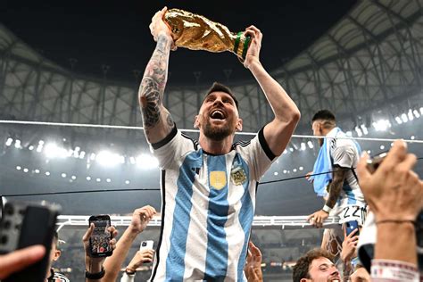 Lionel Messis World Cup Trophy Photo Is Most Liked Post On Instagram
