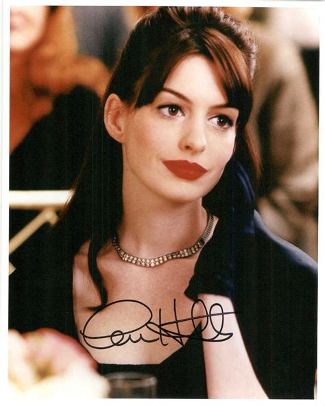 Anne Hathaway Signed Autographed Glossy 8x10 Photo Photographs